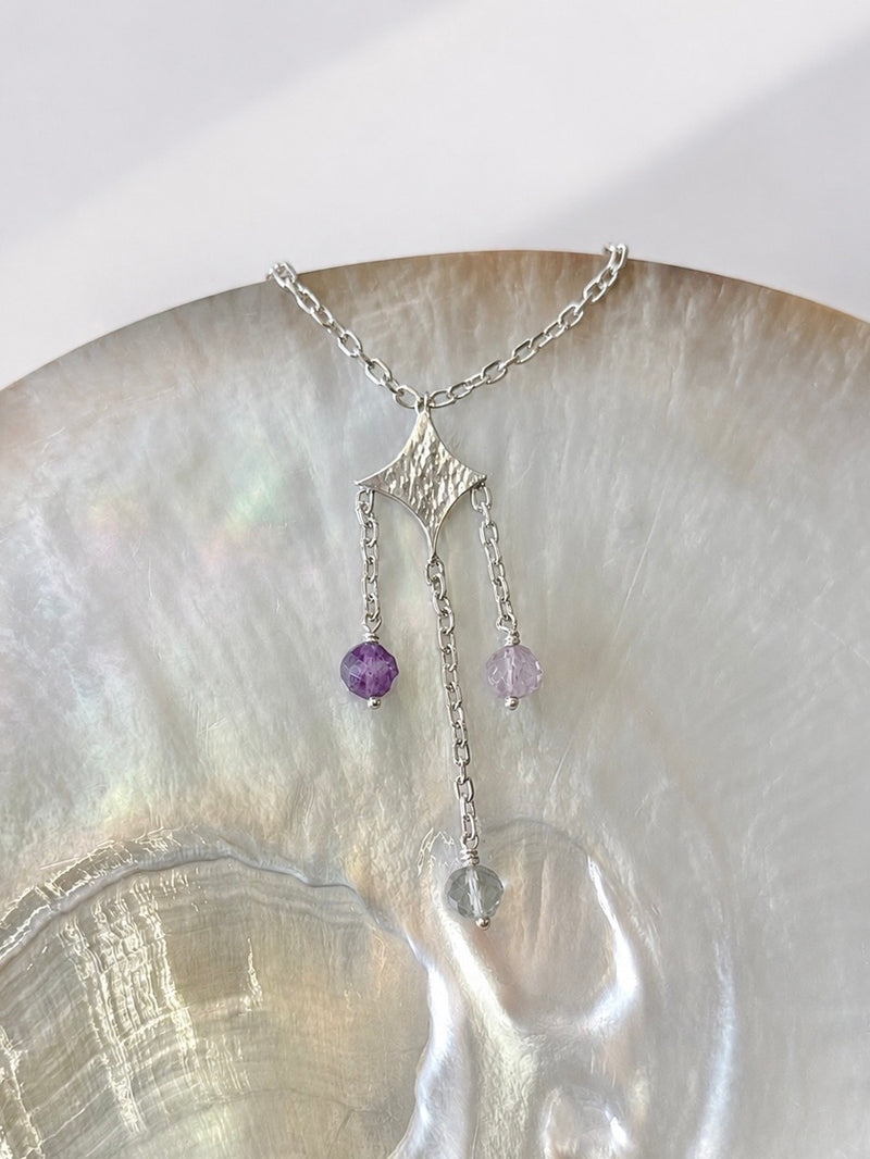 Collier Tria